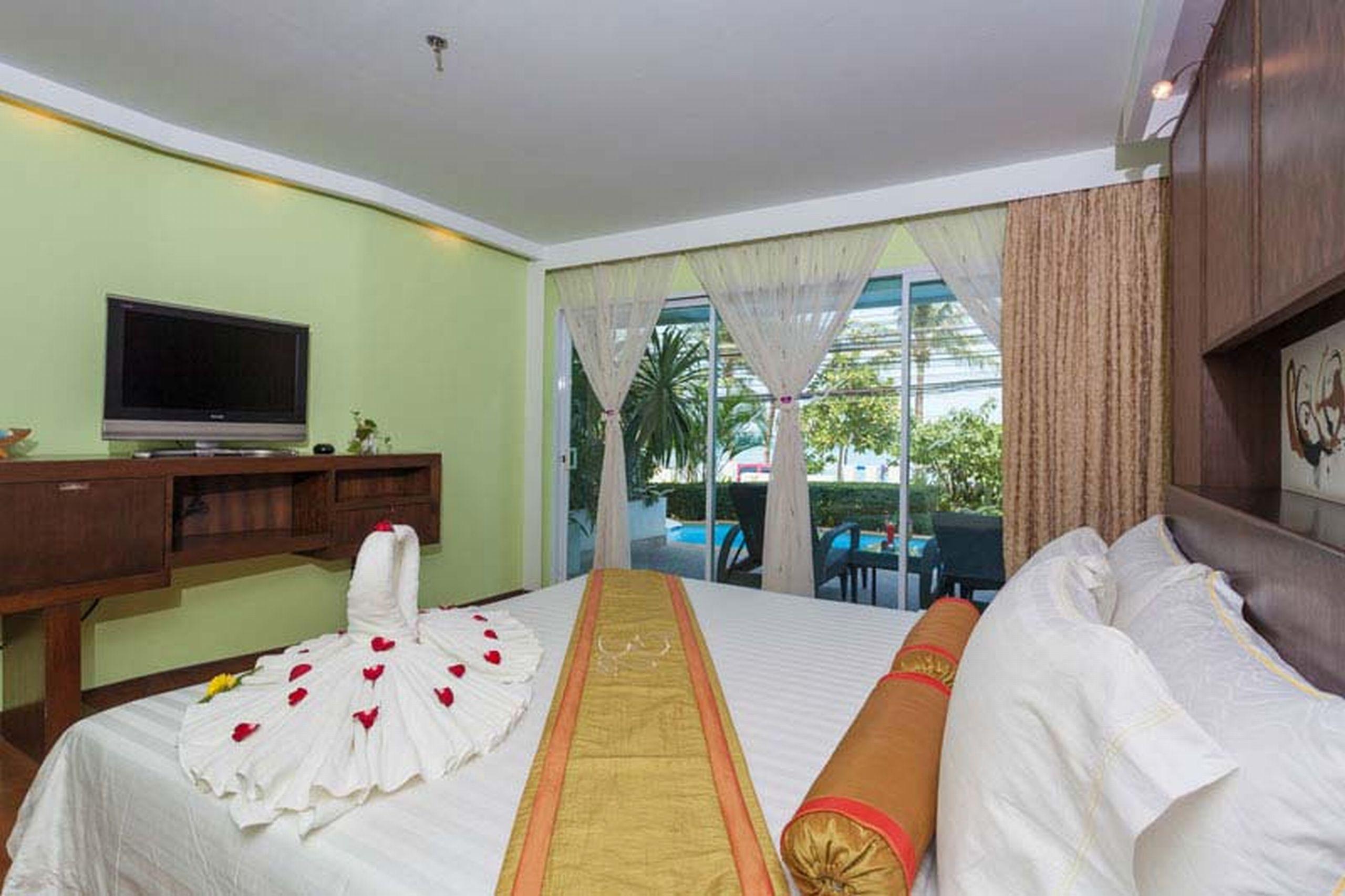 Homm Bliss Southbeach Patong Екстериор снимка