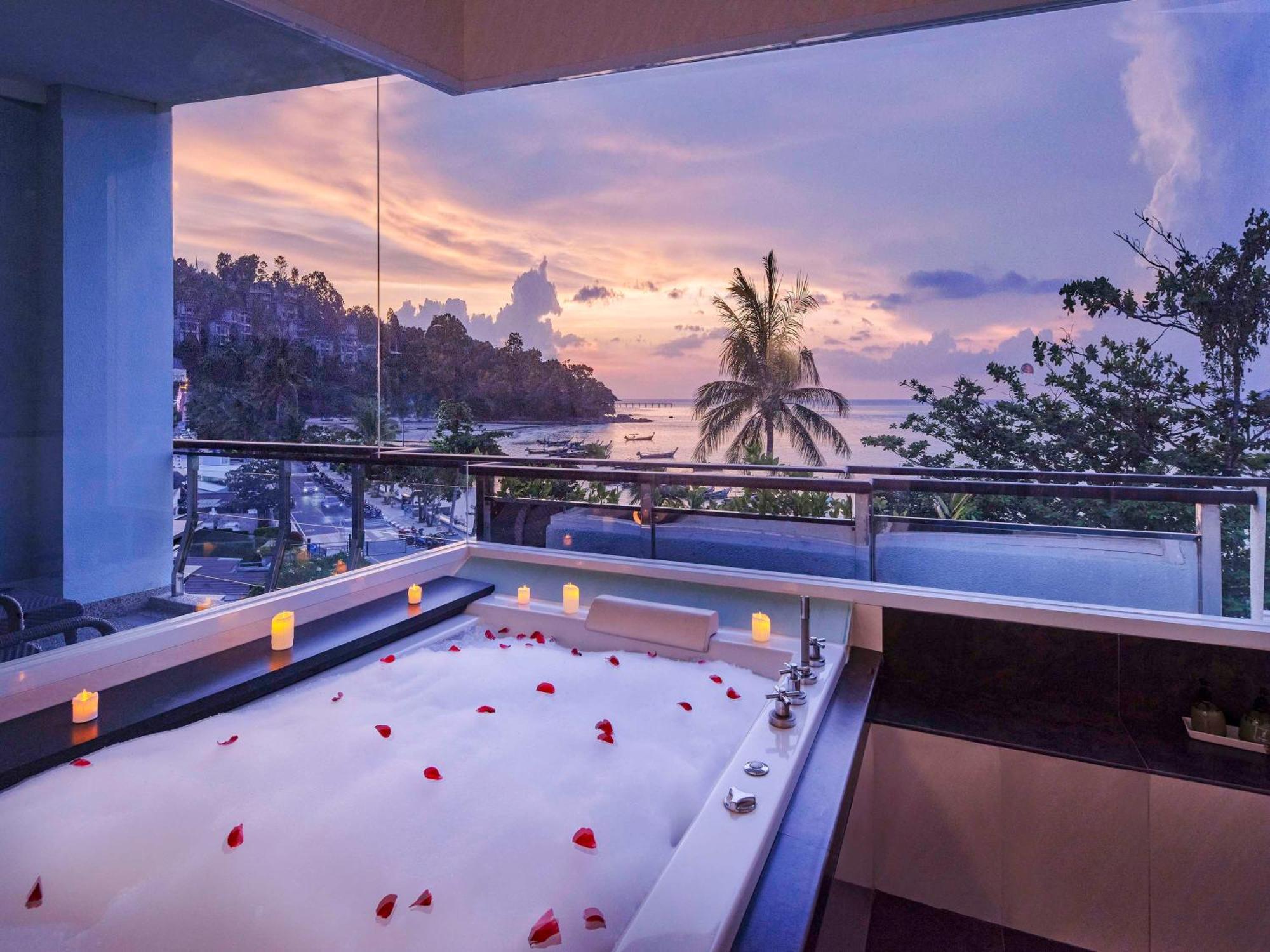 Homm Bliss Southbeach Patong Екстериор снимка