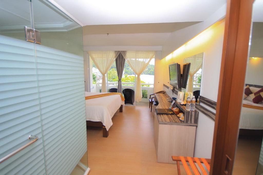 Homm Bliss Southbeach Patong Екстериор снимка